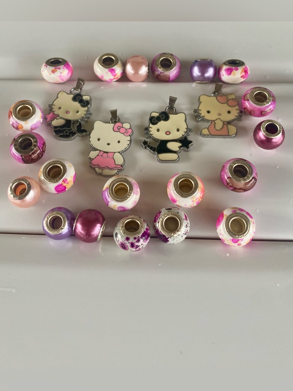 24 Pc Hello Kitty Dangle Charms/Beads Set ~ Pink/Purple